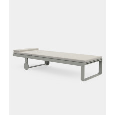 Flat High chaise lounge