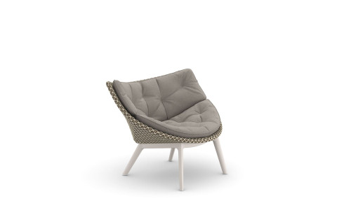 LOUNGE CHAIR